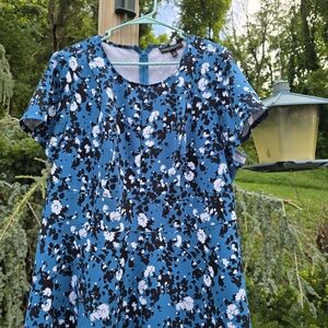 Lane Bryant Vibrant Blue and Black Floral Blouse with self belt Size 18